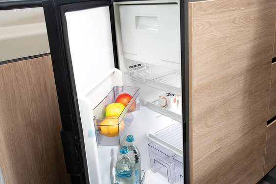 Schluckt viel: alle Kühlschränke, egal ob stirnseitig oder auf ergonomischer Höhe verbaut, verfügen über ein Volumen von 84l inkl. Gefrierfac